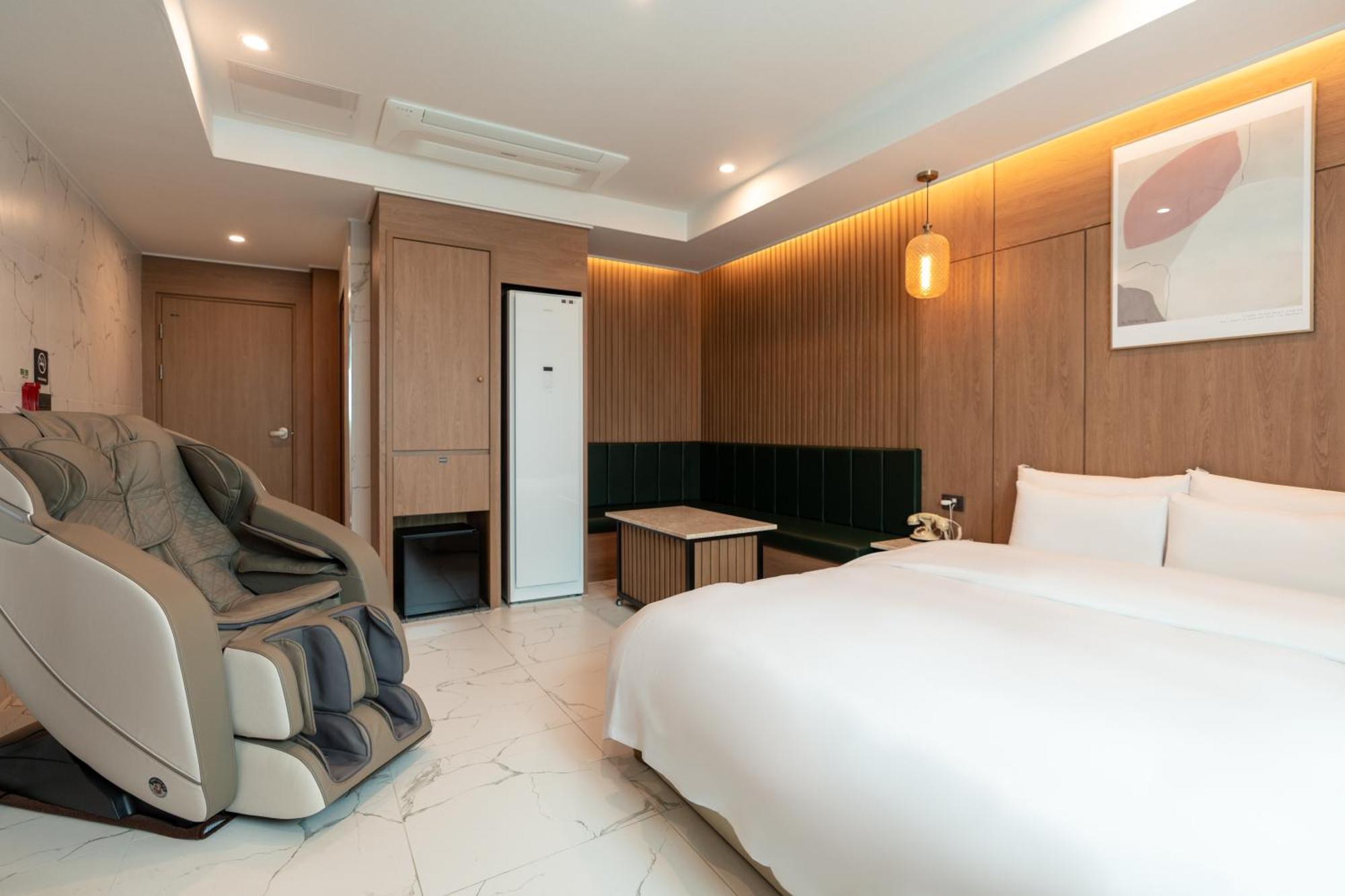 Jecheon Hound Hotel Chech'ŏn Eksteriør bilde